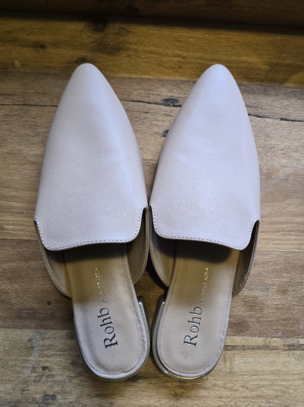 ✨️ Rohb by Joyce Azria Pointed Toe Flats Nude Tan Camel Size 9 Chic Like New ✨️